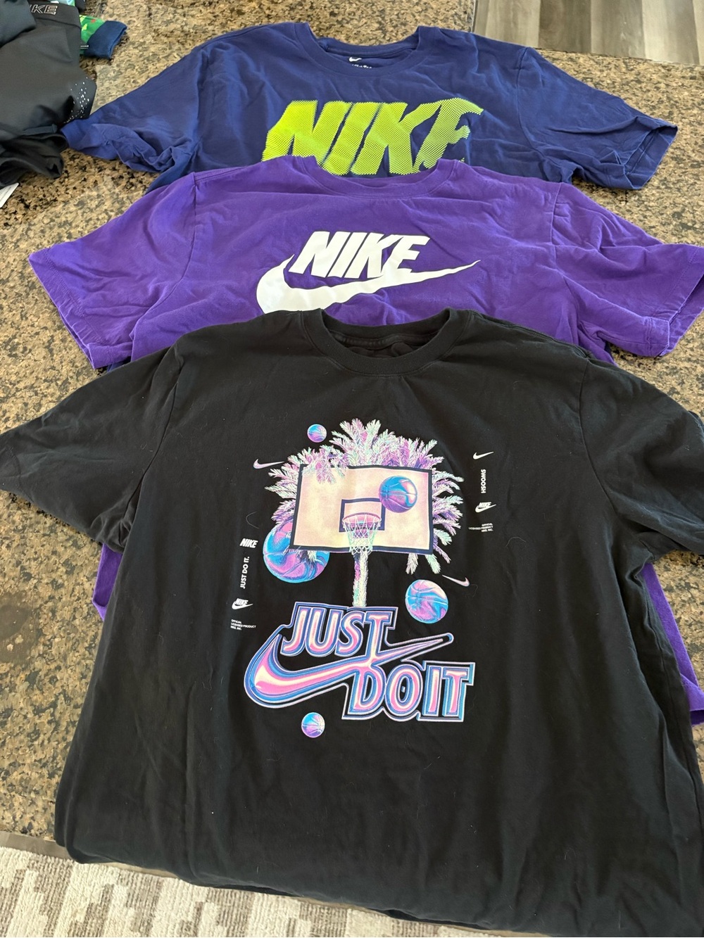 NIKE Lot of 3 Tshirts Men’s Large